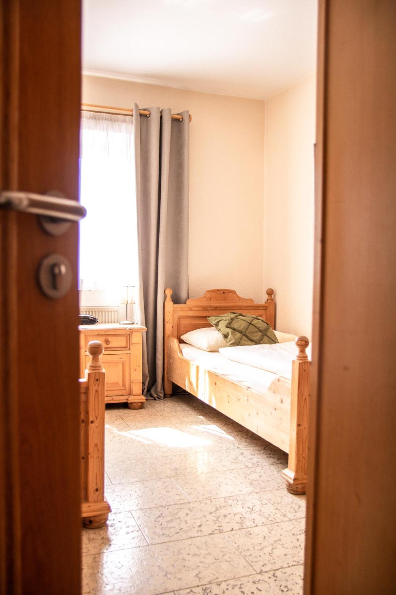מינכן Wuermtalhof Pension & Wirtshaus מראה חיצוני תמונה